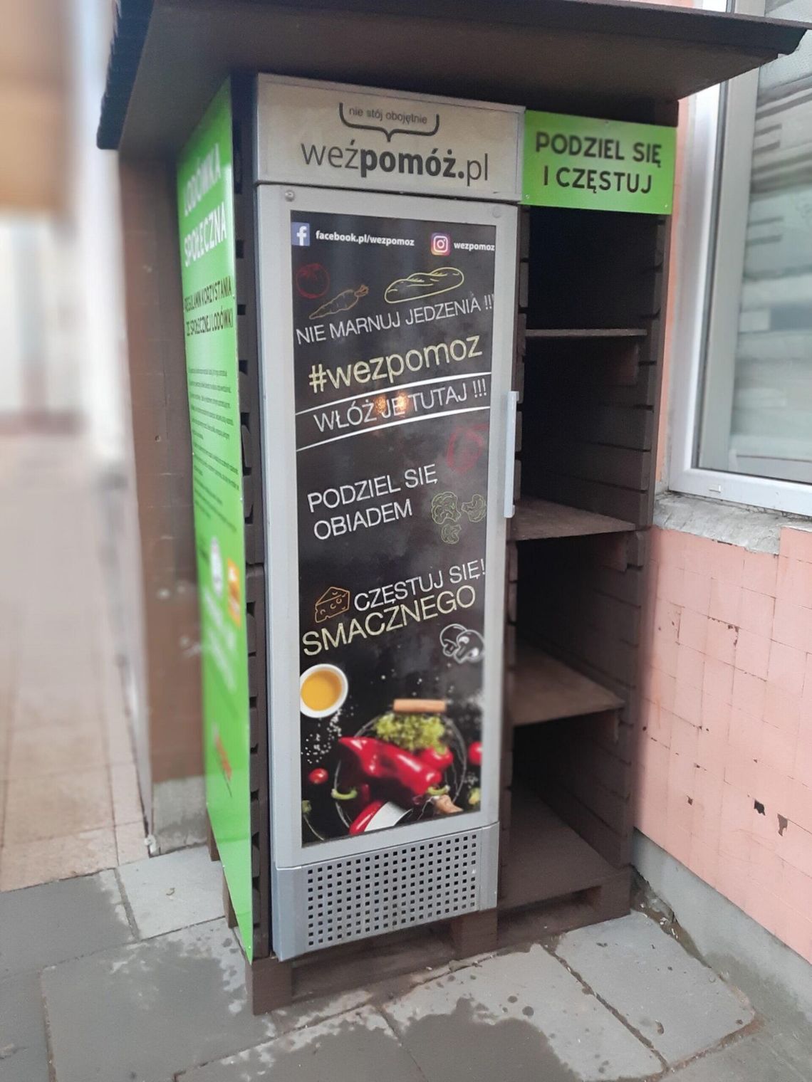 Lodówki społeczne - podziel się jedzeniem i pomóż potrzebującym