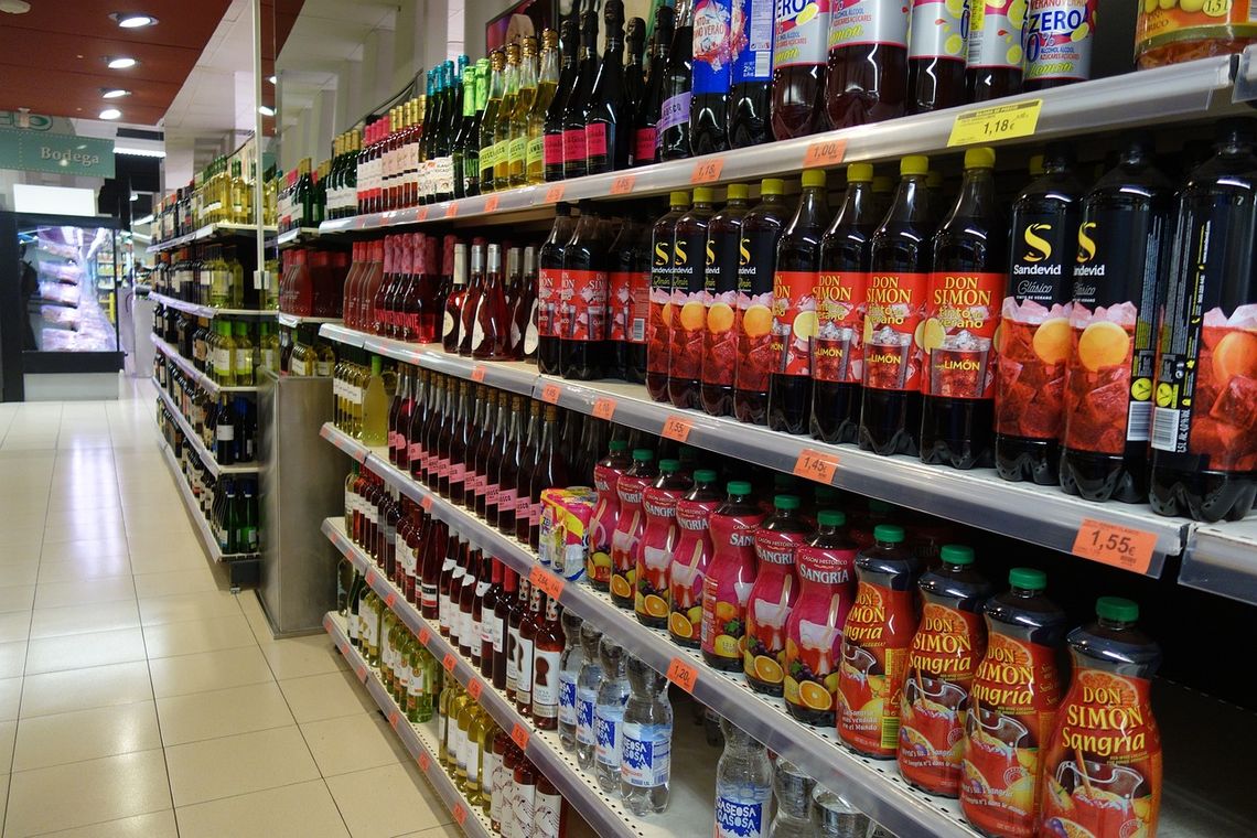 Mężczyzna kradł alkohol z nyskich sklepów