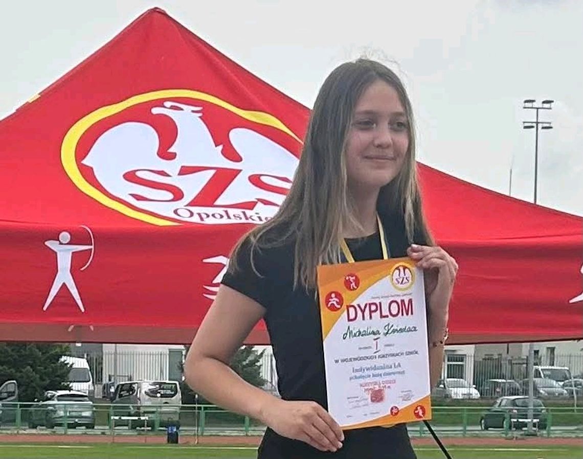 Michalina z Białej Nyskiej Mistrzynią Województwa! Złoto w pchnięciu kulą dla uczennicy ZSP