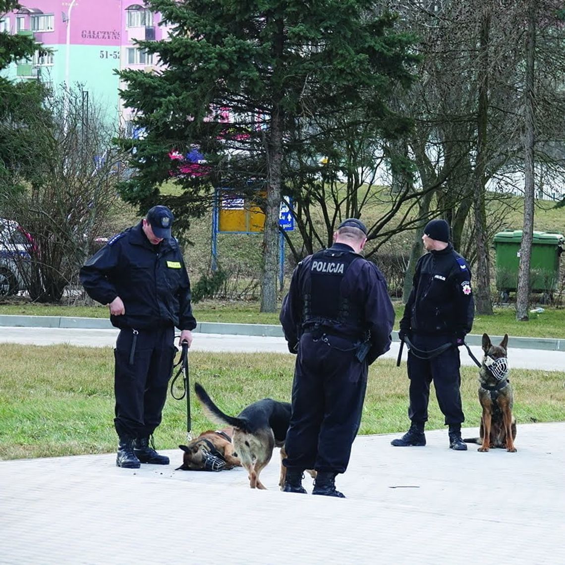 Mieszkańcy Nysy chcą pomóc medykom i mundurowym