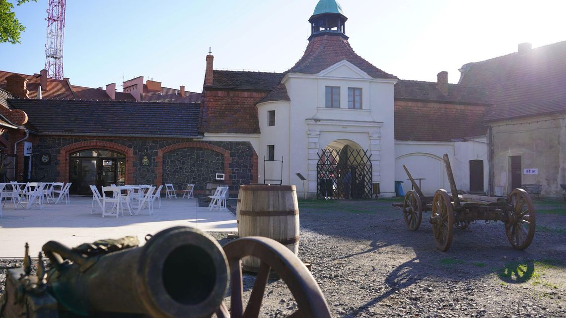 Miłość, historia i magia – wyjątkowy Dzień Matki za murami zamku w Niemodlinie