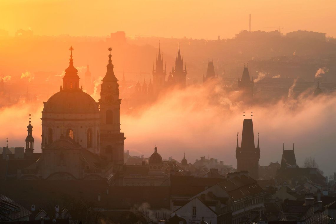 MSZ apeluje o ostrożność podczas wyjazdów do Czech. Liczba zachorowań gwałtownie rośnie MSZ apeluje o ostrożność podczas wyjazdów do Czech. Liczba zachorowań gwałtownie rośnie