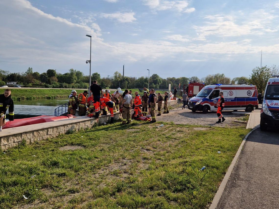 Na rzece przewrócił się ponton. Na pokładzie było 9 osób