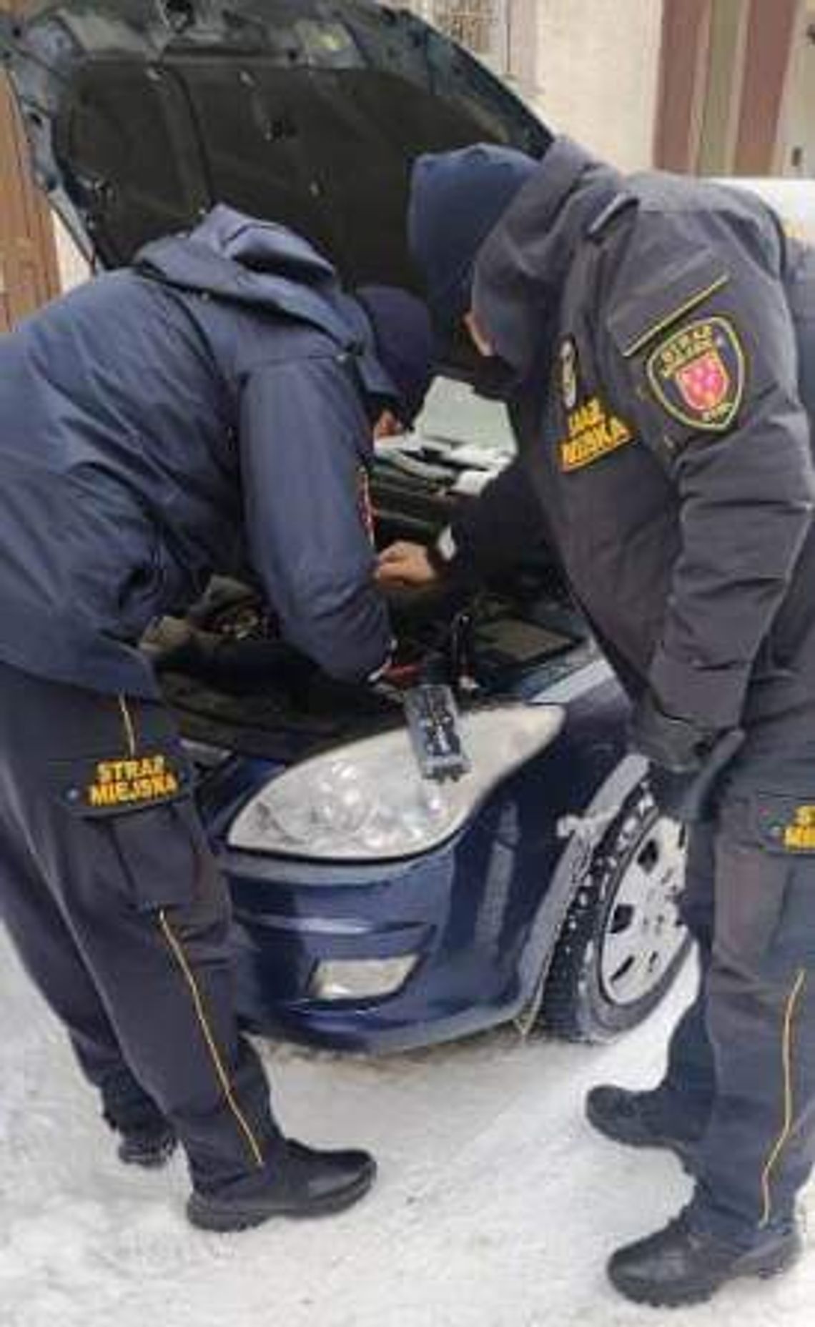 Nie odpala Ci auto? Straż Miejska pomoże