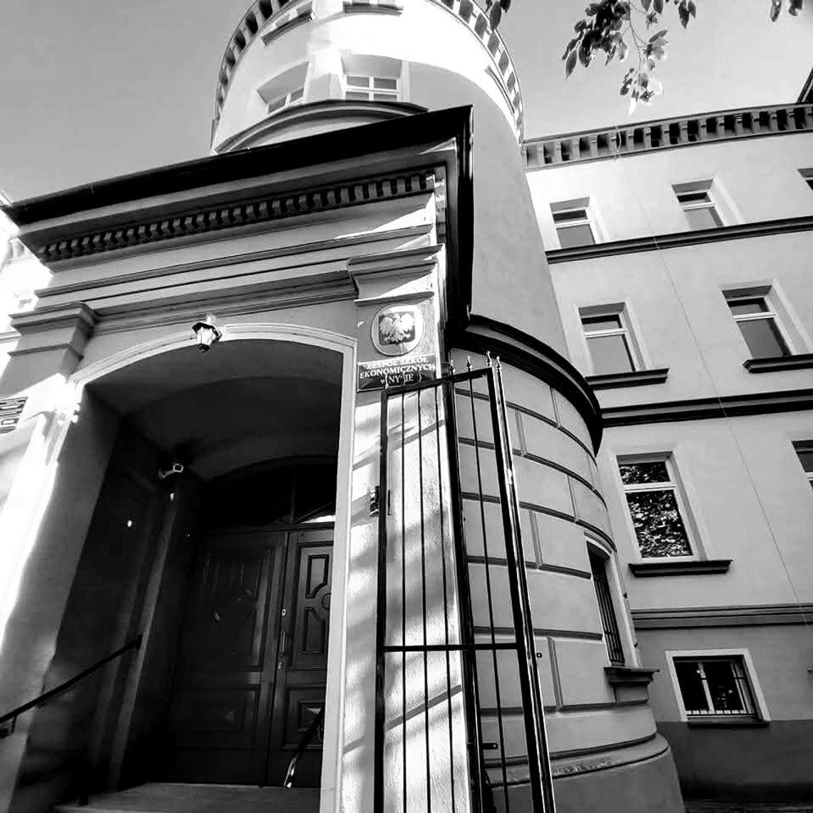 Nie żyje Piotr Basoń. Był nauczycielem z powołania, uwielbianym przez uczniów