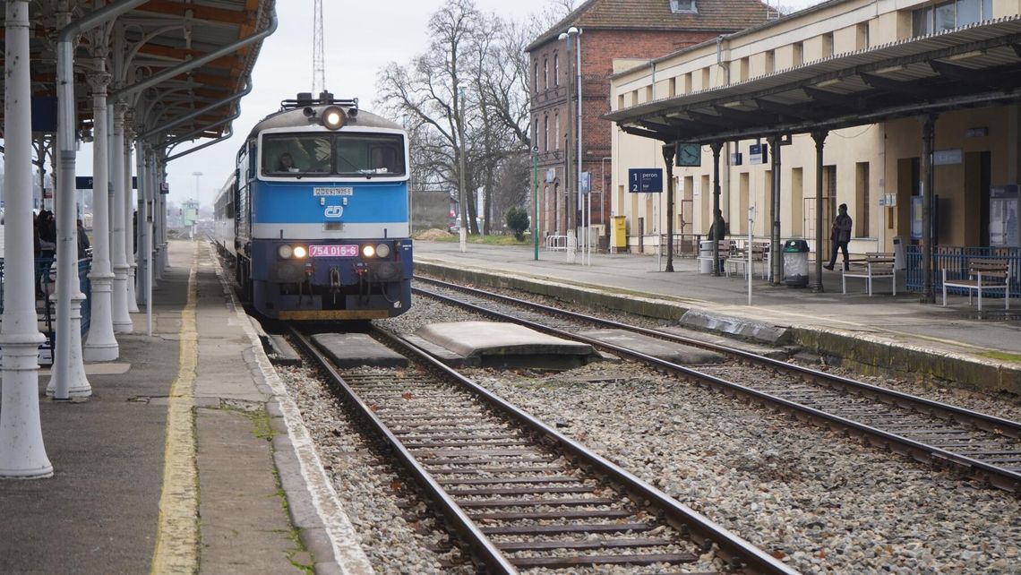 Nysa walczy o połączenie kolejowe z Wrocławiem. Radni zgodni w tej kwestii.