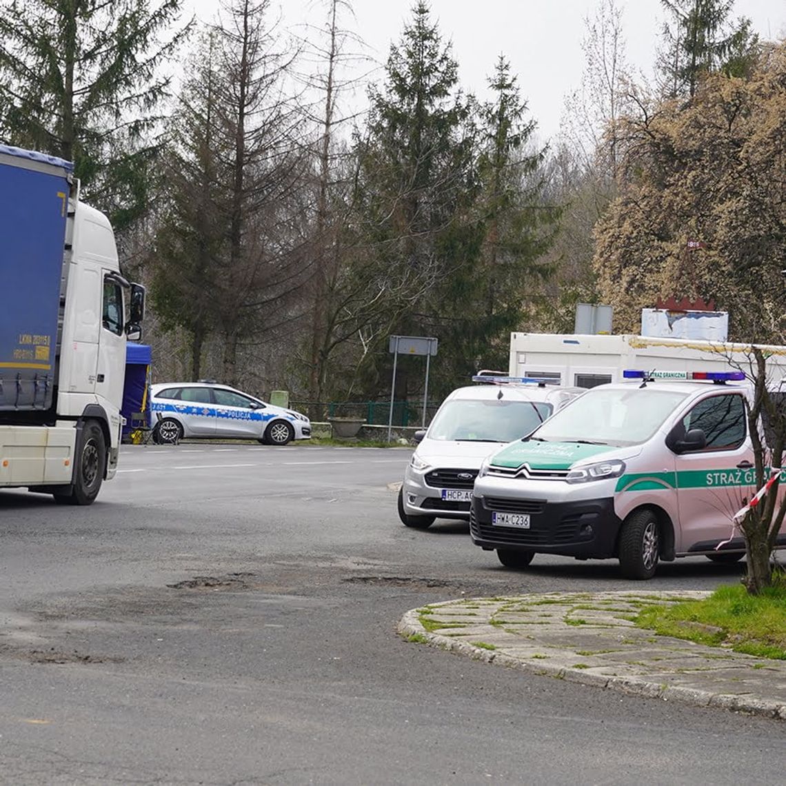 Obywatele Ukrainy nielegalnie chcieli przekroczyć granicę