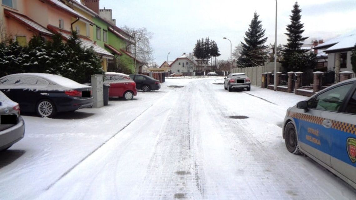 Odśnieżajcie chodniki. Straż Miejska karze mandatami