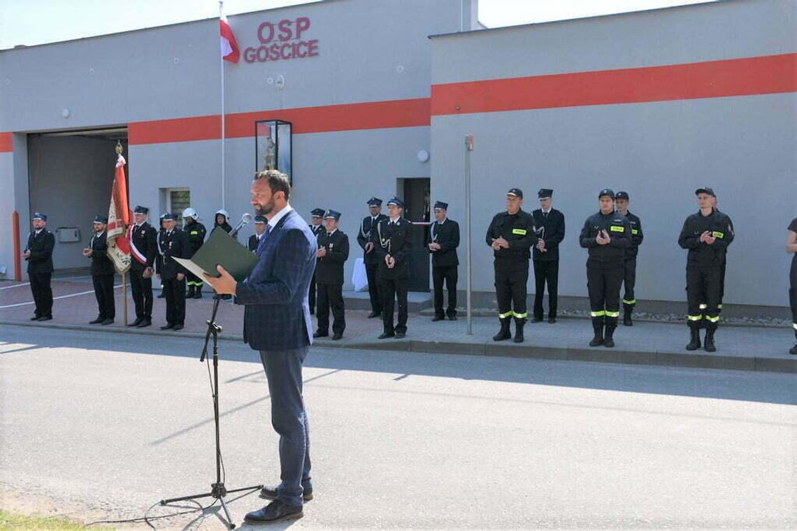 Otwarcie zmodernizowanego budynku remizy i przekazanie wozu strażackiego