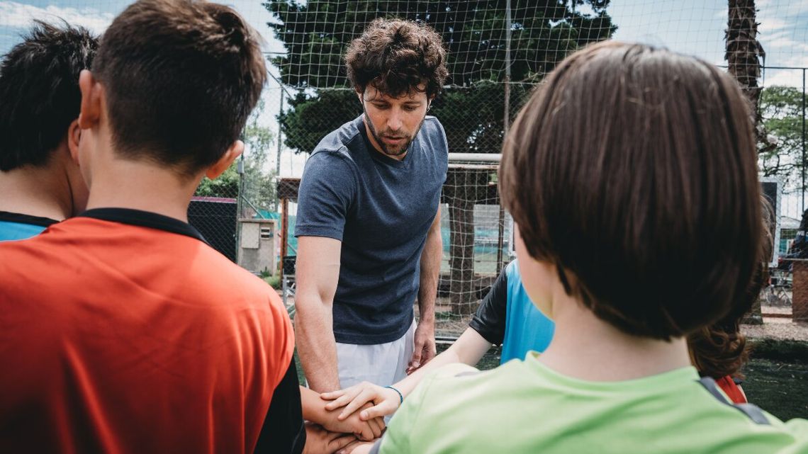 Pieniądze na wakacje. Młodzi ludzie nie muszą zostawać w domach