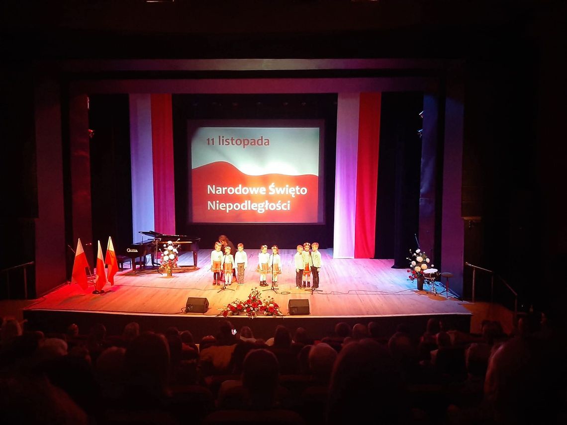 Pieśni patriotyczne zabrzmią w Nyskim Domu Kultury. Przed nami dwa dni muzycznych spotkań Pieśni patriotyczne zabrzmią w Nyskim Domu Kultury. Przed nami dwa dni muzycznych spotkań
