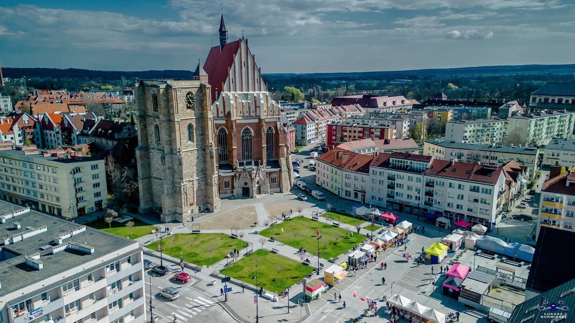 Popularny pisarz tworzy książkę o Nysie! Literacka zapowiedź z procesami czarownic w tle Popularny pisarz tworzy książkę o Nysie! Literacka zapowiedź z procesami czarownic w tle