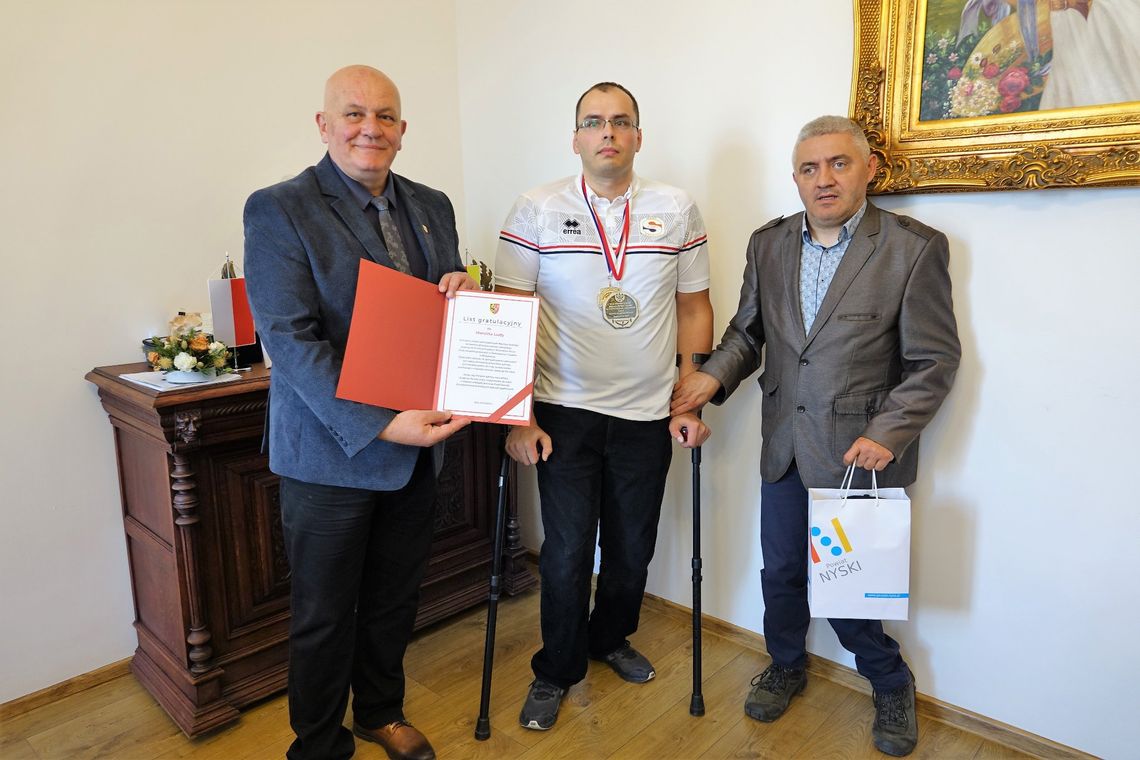 Starosta Nyski nagrodził znakomitego sportowca