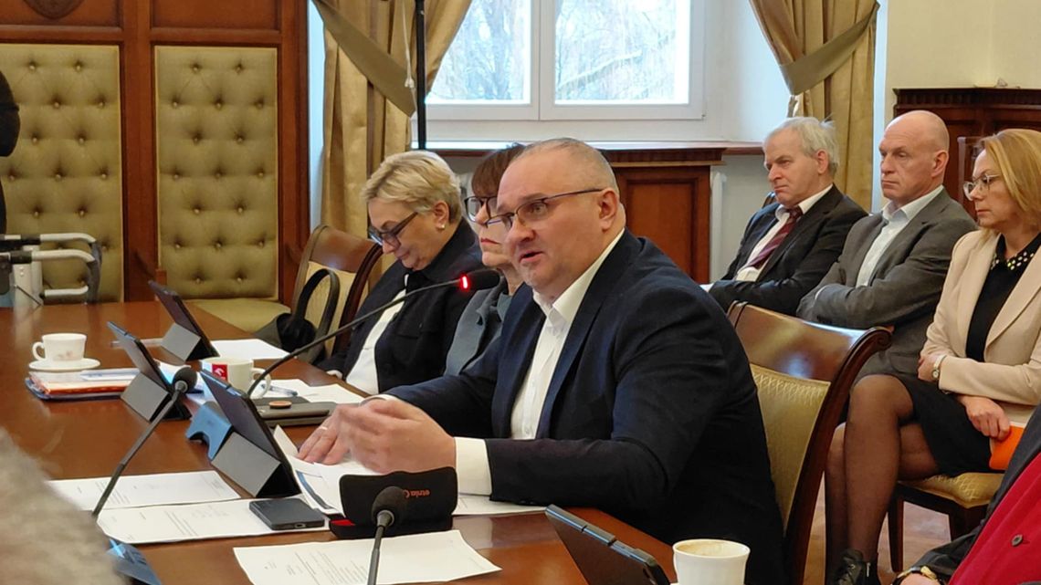 Starosta Nyski zostaje na stanowisku. Będą za to zmiany w starostwie