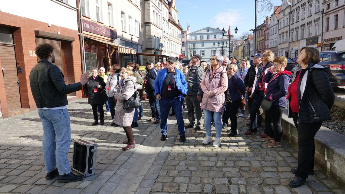 Starostwo zorganizowało spacer dla seniorów