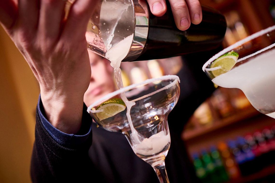 Tak pije Polska. Teraz wolimy raczej coś mocniejszego Tak pije Polska. Teraz wolimy raczej coś mocniejszego