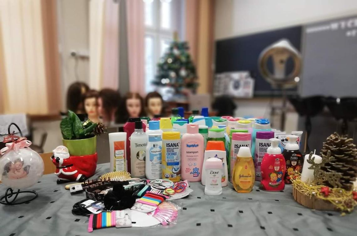 Uczniowie zebrali artykuły dla Domu Dziecka