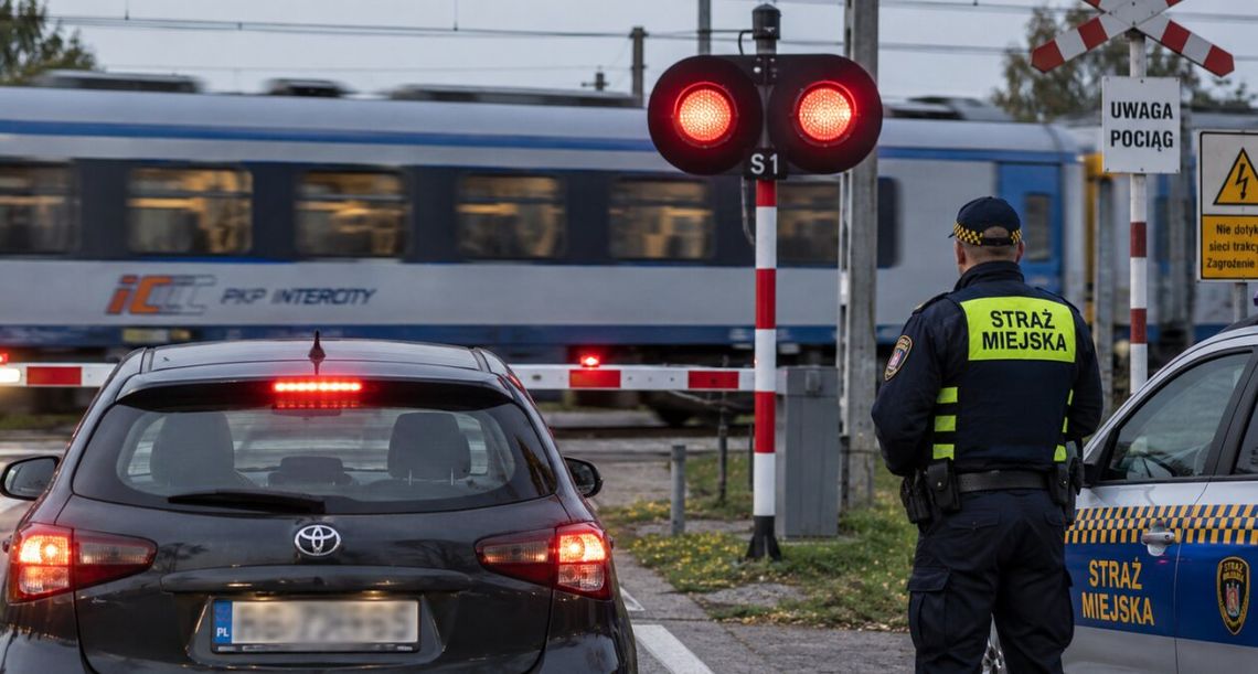 Ważna zmiana na przejazdach: mandaty wystawi nam nie tylko policja Ważna zmiana na przejazdach: mandaty wystawi nam nie tylko policja