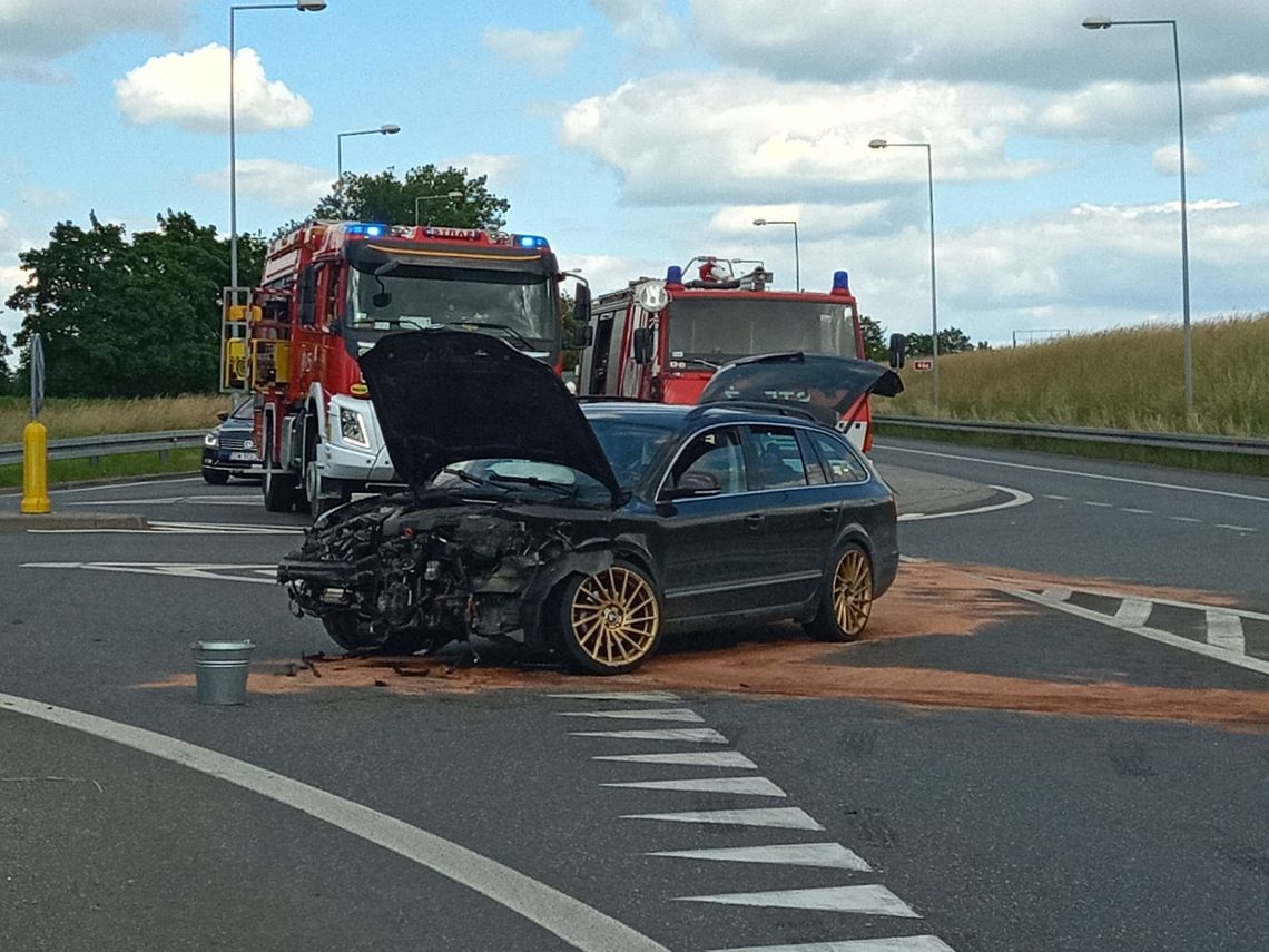 Wypadek na obwodnicy Otmuchowa. Droga zablokowana