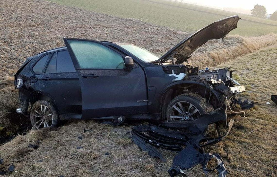 Zderzenie samochodów osobowych na DK 40. Kierowca BMW był pijany