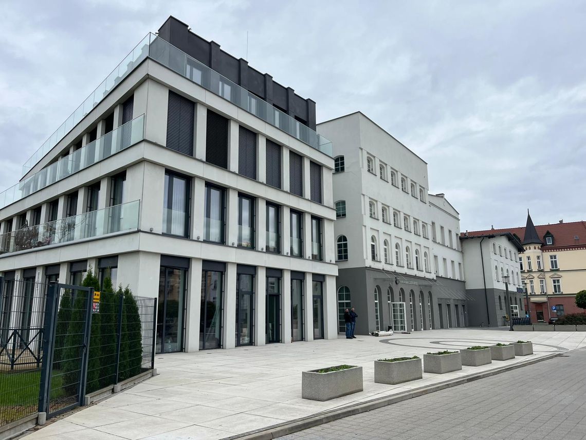 Zmiany w Domu Weneckim! Po Stalowych Magnoliach szykuje się nowy najemca Zmiany w Domu Weneckim! Po Stalowych Magnoliach szykuje się nowy najemca