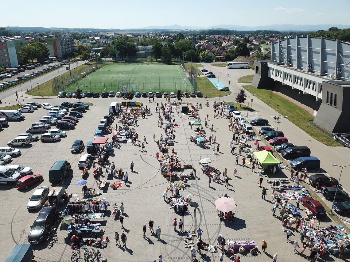 Znów gratka dla kolekcjonerów! Wakacyjny Pchli Targ pod Halą Nysa